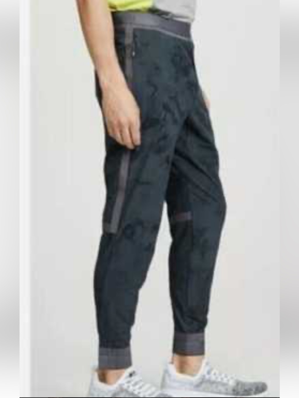Lululemon x Robert Geller men's joggers size L ankle zippers